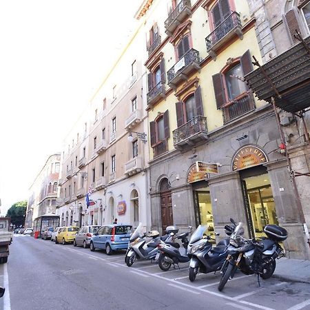 Izzhome City Center Cozy Cagliari Dış mekan fotoğraf