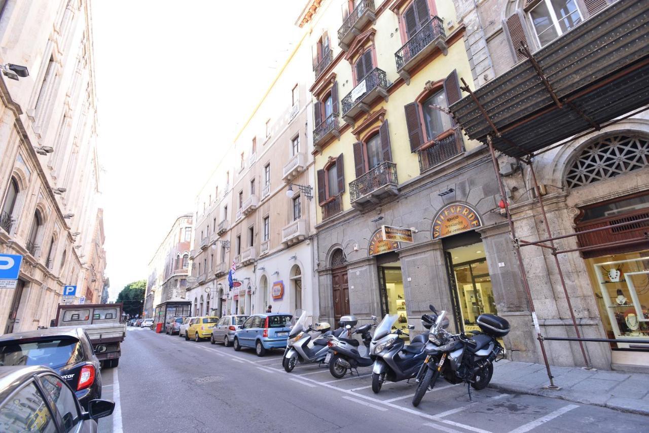 Izzhome City Center Cozy Cagliari Dış mekan fotoğraf